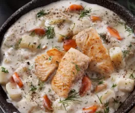 Slow-Cooker Salmon Chowder