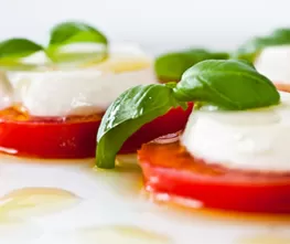 Sassy Caprese Salad 